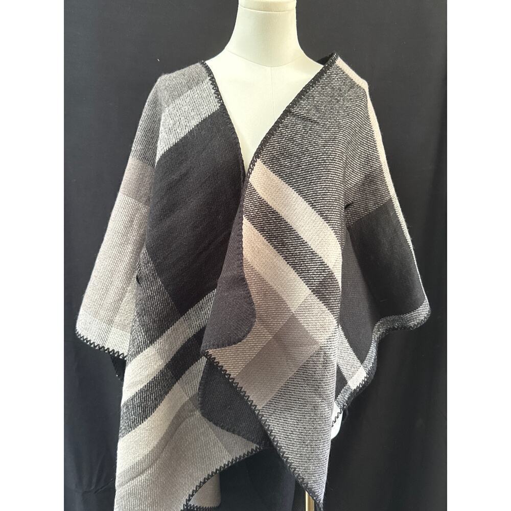 Women’s Black & Grey Poncho One Size - Picture 1 of 3